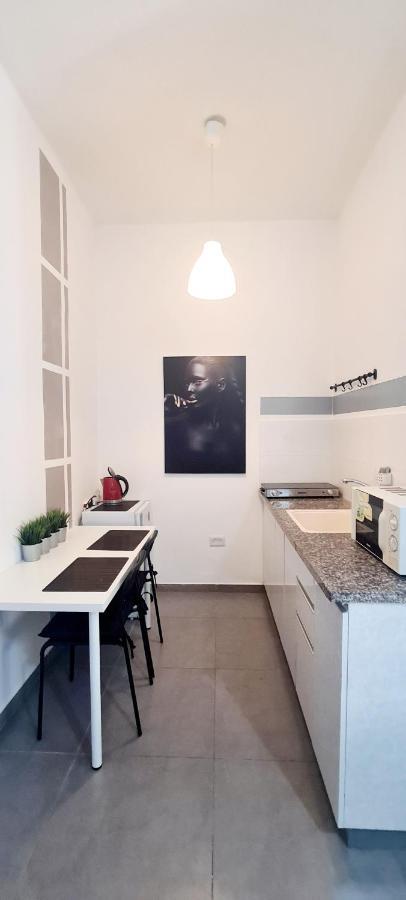 Nice Apartments On Ben Yehuda Str Tel Aviv-Jaffa Exterior foto